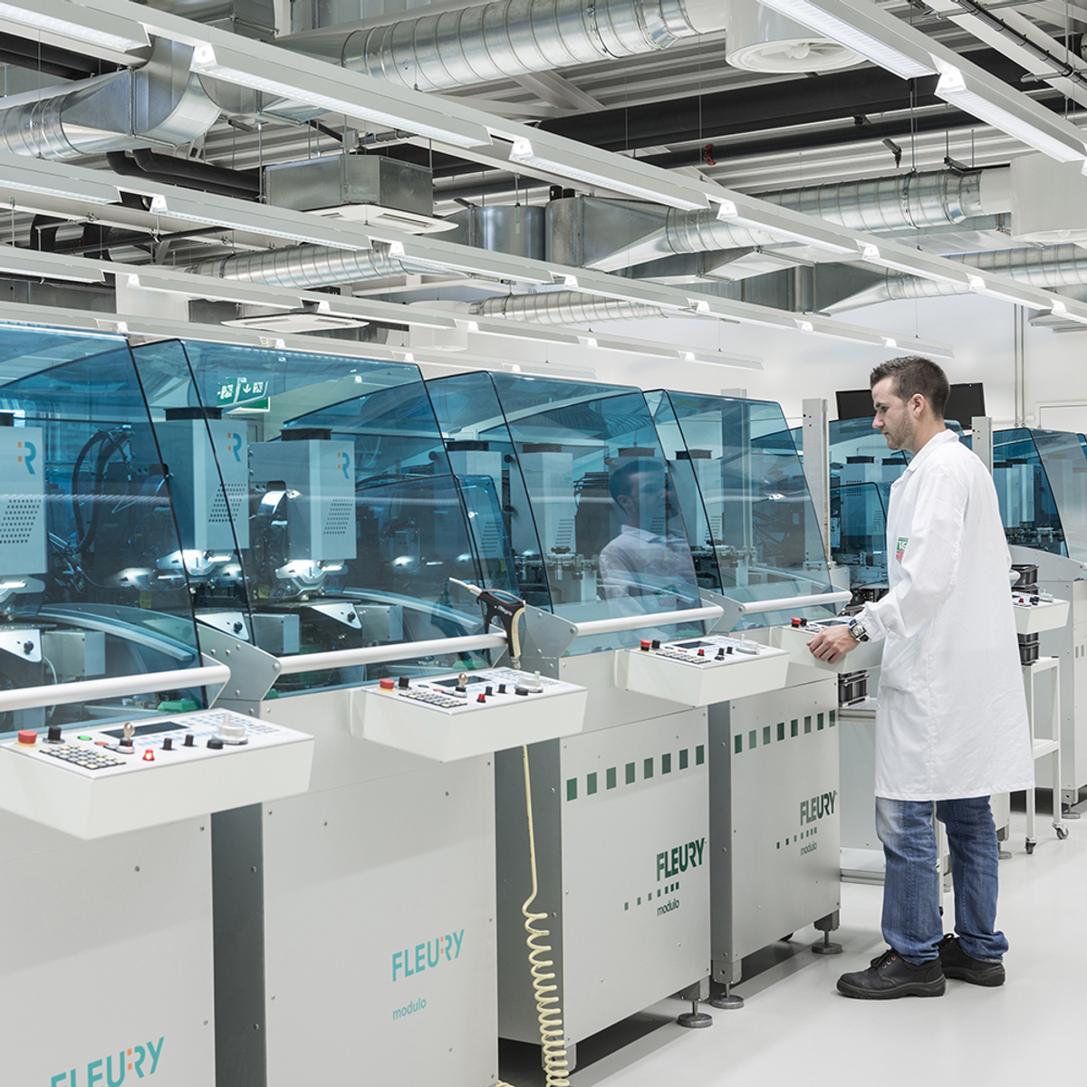 technicien-en-microtechnique-option-processus-industriels-TAG-Heuer_Manufacture_@Chevenez