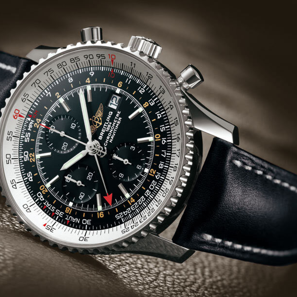 En 1952, Breitling dévoile la Navitimer avec règle à calcul circulaire. Elle deviendra une pièce de collection recherchée © Breitling