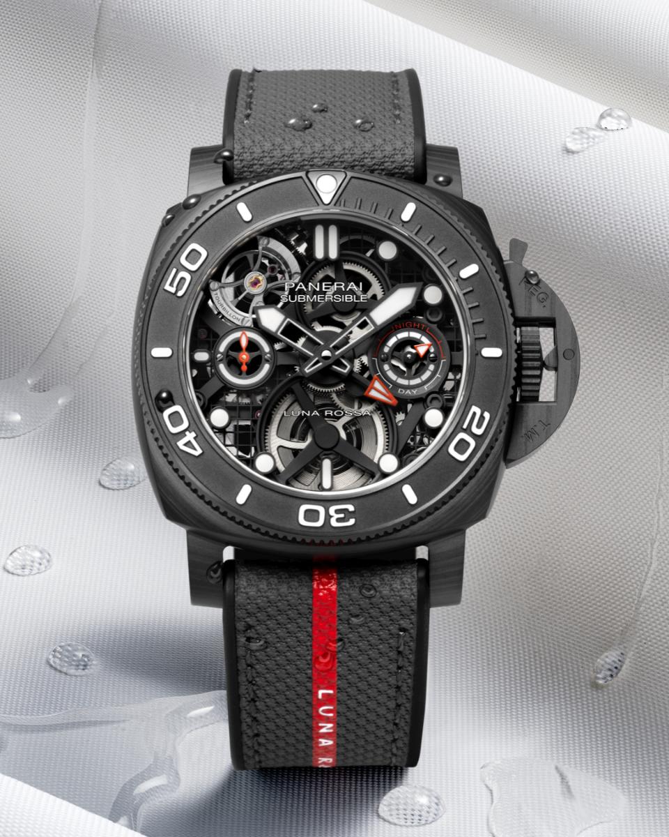 Panerai Submersible Luna Rossa Tourbillon GMT Carbotech 