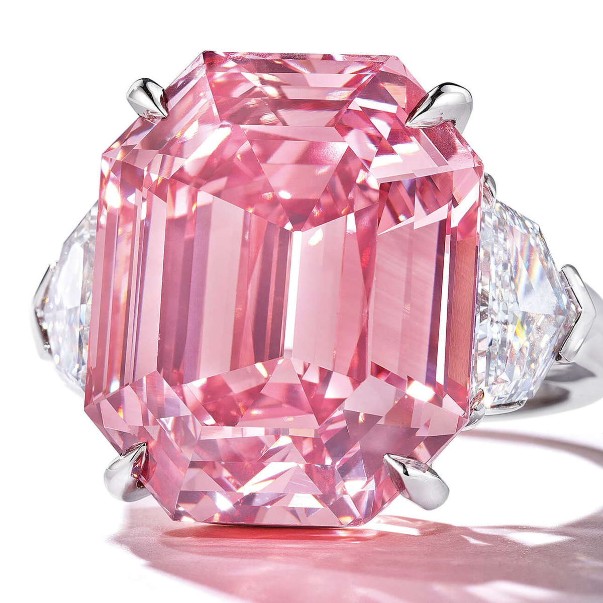 The Pink Legacy - une bague en diamant de couleur sensationnelle