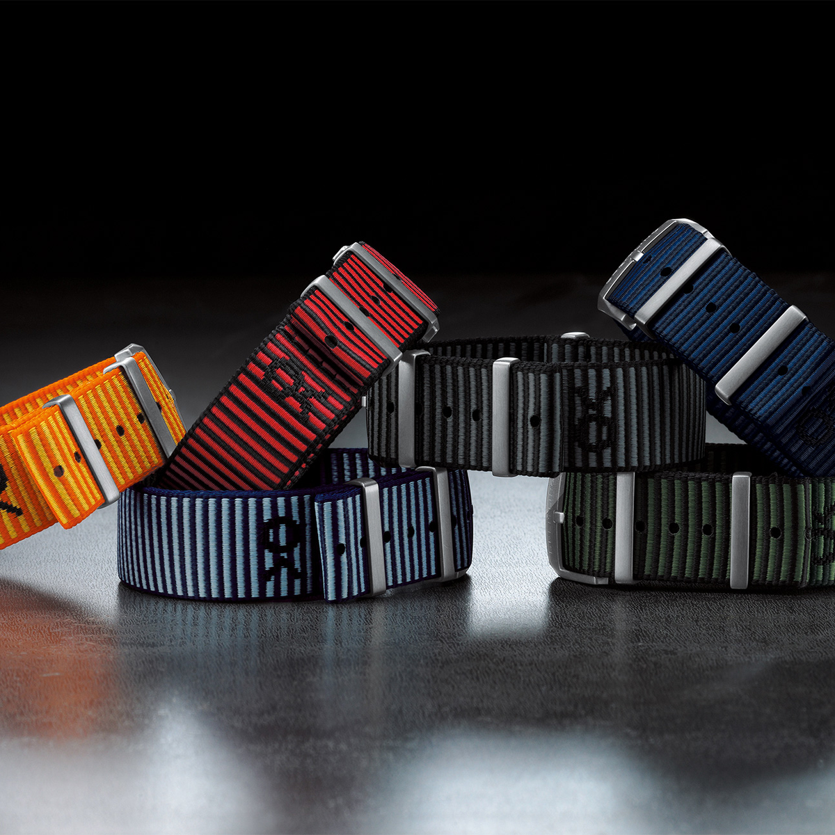 NATO-style straps in environmentally-friendly ECONYL® yarn © Breitling