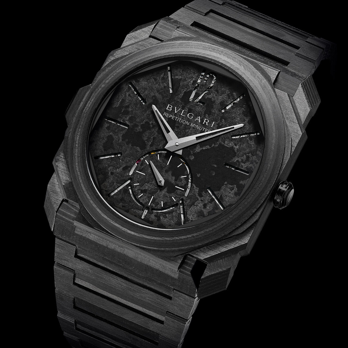 Octo Finissimo Minute Repeater Carbon