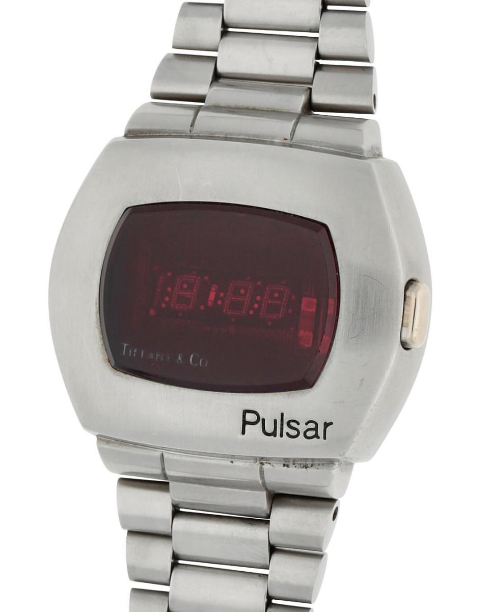 THE QUIRKY BACKSTORY OF THE WATCHES WITH A DOUBLE-SIGNED DIAL_9