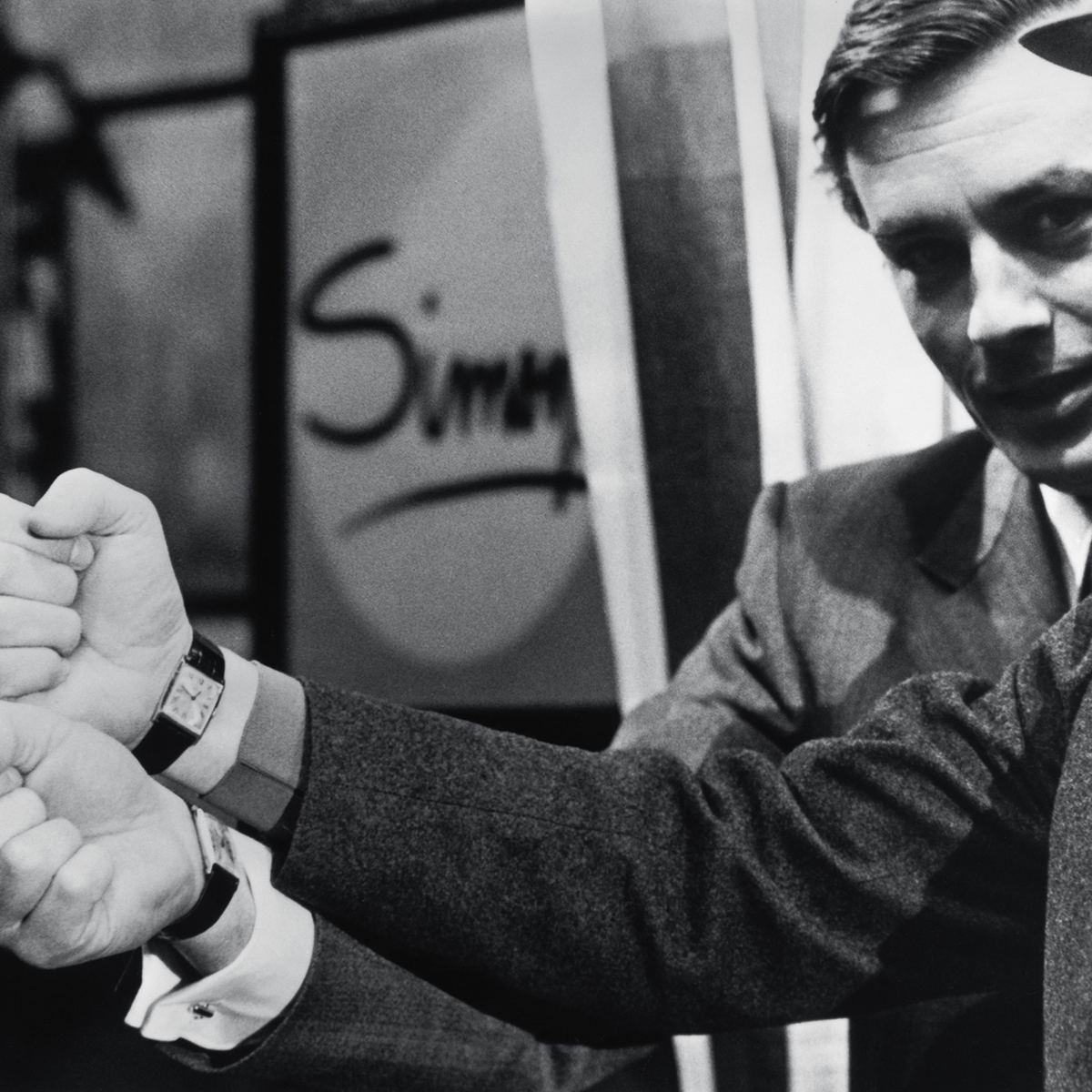 Alain Delon et sa montre Tank de Cartier