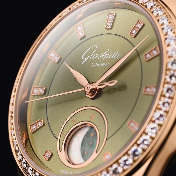 Novelties 2024_Glashütte Original Serenade Luna side