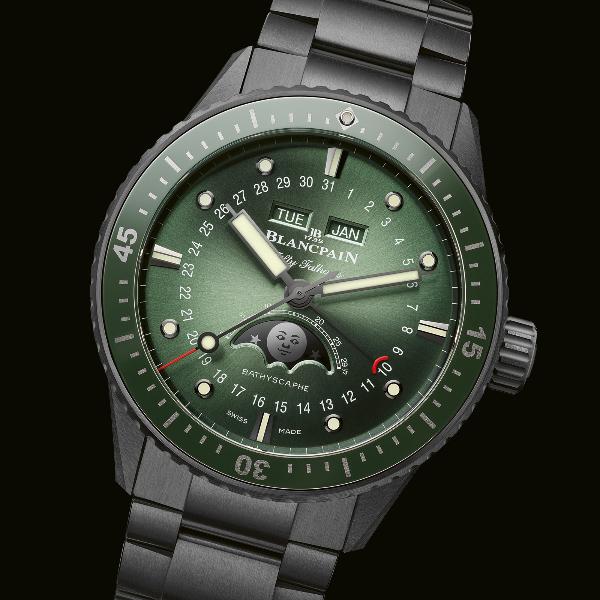 Novelties 2024_Blancpain Fifty Fathoms Bathyscaphe Quantième Complet Phases de Lune front