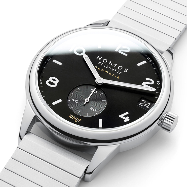 Club Sport neomatik 42 date black