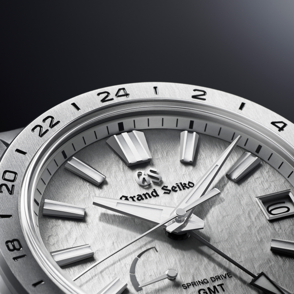 Evolution 9 Spring Drive GMT 9R66